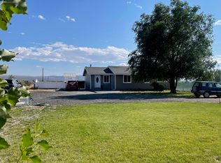87722 Pinion Ln, Christmas Valley, OR 97641