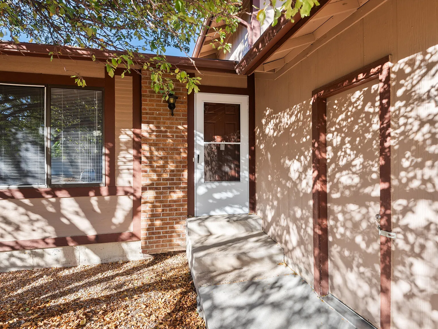 16747 E Mansfield Cir - - — Photo 4