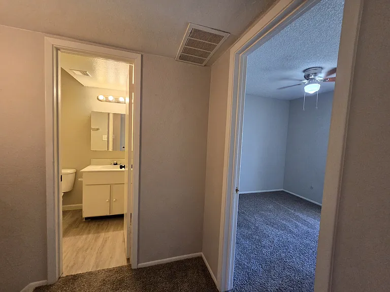 3213 W Royal Palm Rd — Photo 17