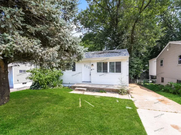 154 Elbring Dr, Saint Louis, MO 63135