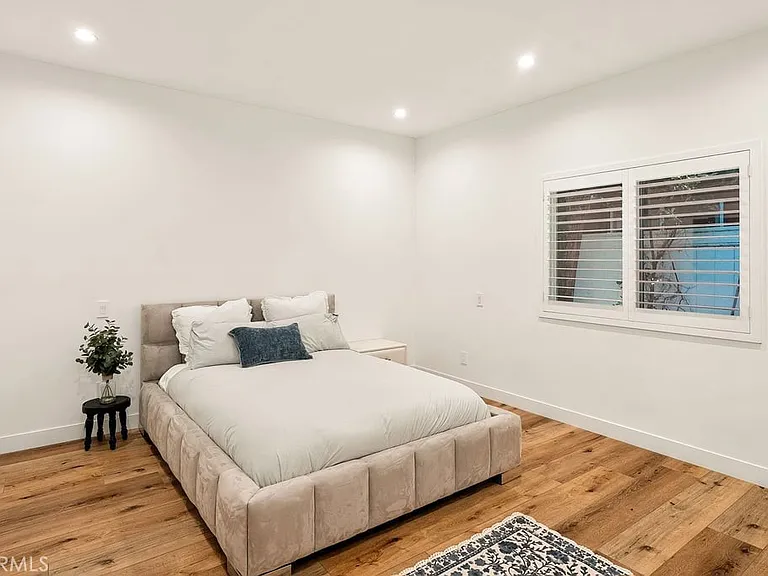 5332 Natick Ave — Photo 15