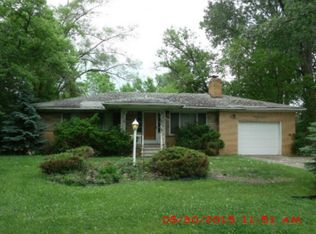 19404 Addison Dr, Southfield, MI 48075