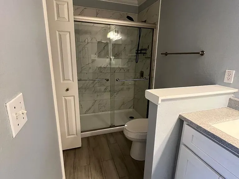 410 Tradition Ln — Photo 23