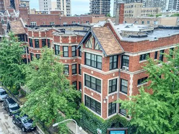1062 W Glenlake Ave, Chicago, IL
