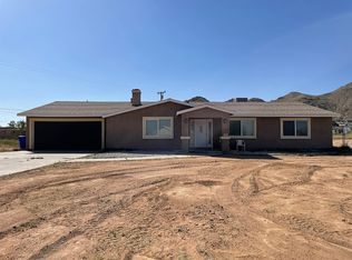 20002 Symeron Rd, Apple Valley, CA 92307