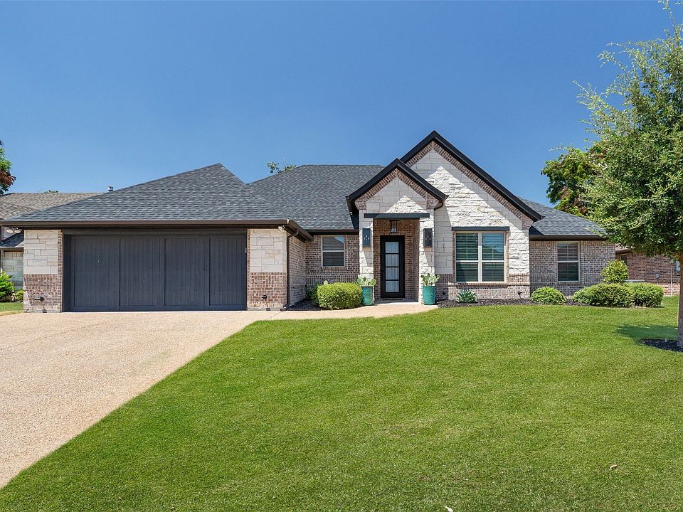 1st image of 1019 Anna Cir