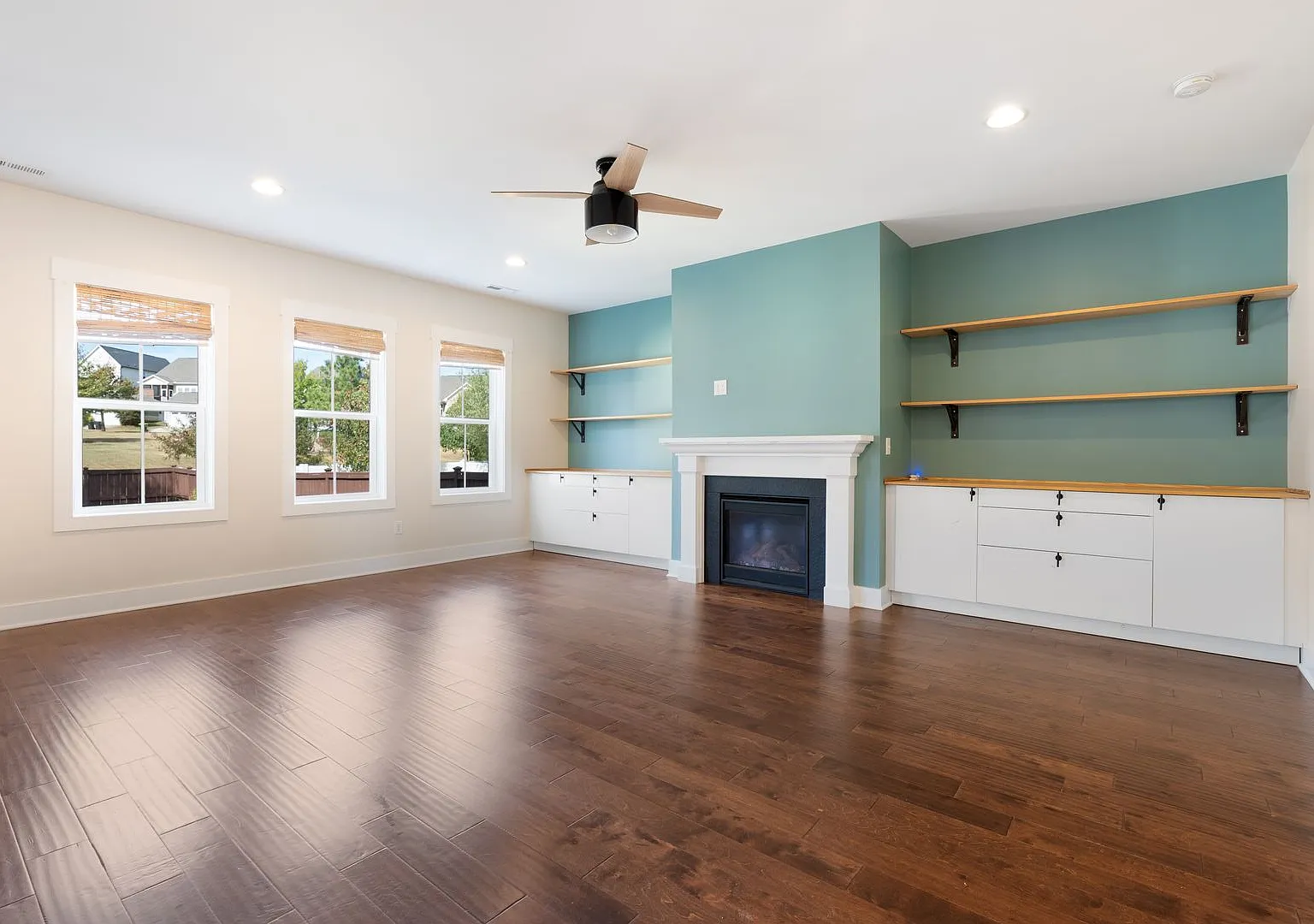 Welcome Home to Briar Chapel A Charming Retreat in One of Chapel Hill's Favorite Communities! — Photo 3