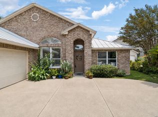 104 OAKWELL FARMS PKWY, San Antonio, TX 78218