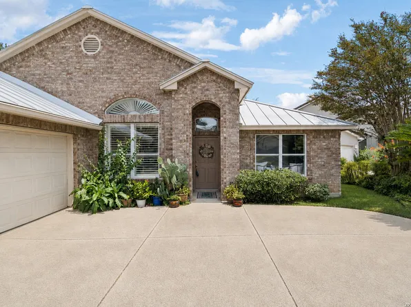 104 OAKWELL FARMS PKWY, San Antonio, TX 78218