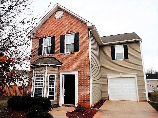 1st image of 5 Blackhaw Ct