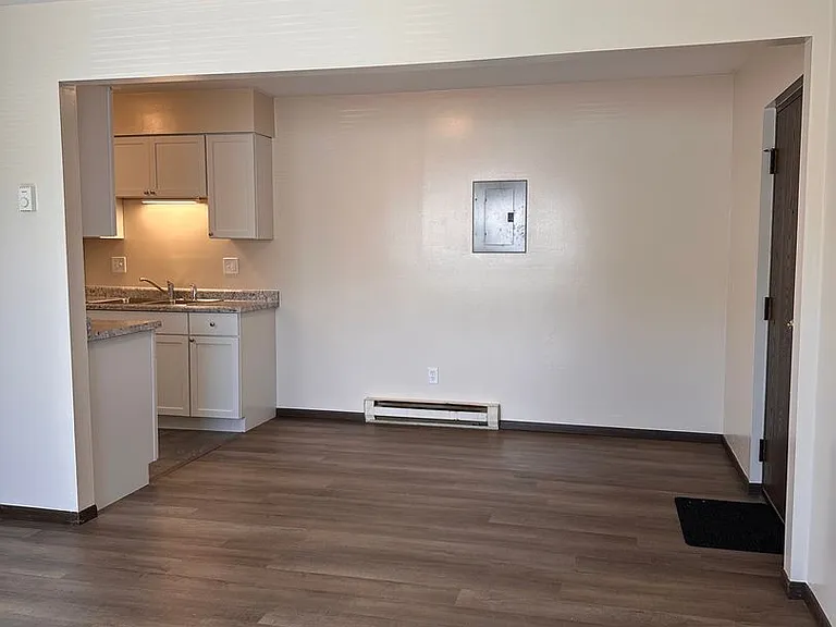 15741 Grove St — Photo 13