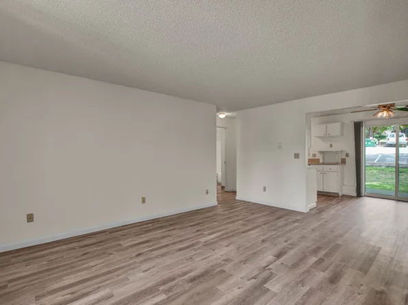 Jamestowne Plaza Apartments
