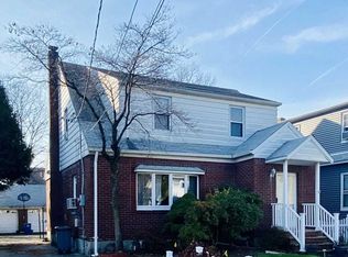 82 Tuttle St, Wallington, NJ 07057