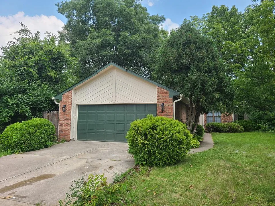 5751 Ticonderoga Ln