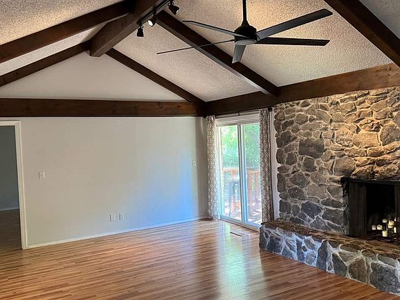 3rd image of 705 N Dryden Cir