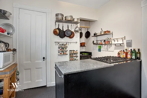 Rented by Warburg | media 3