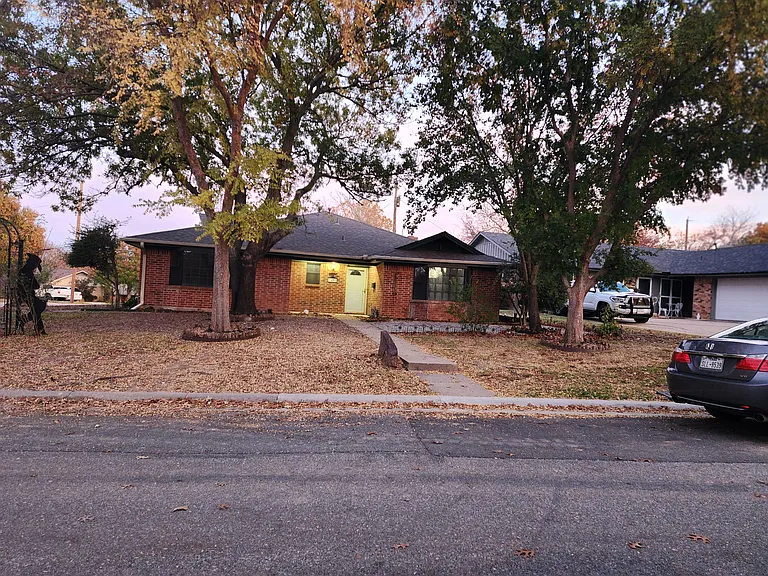1421 Blanton Pl — Photo 26