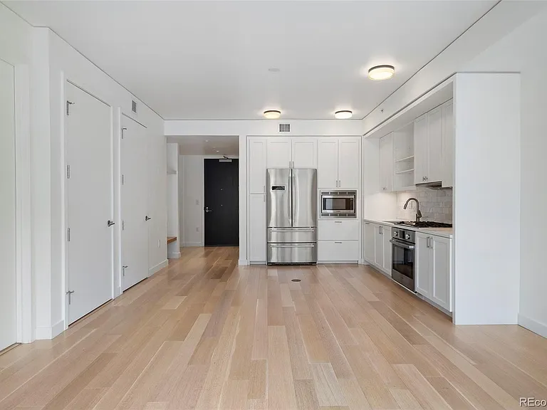 1750 Wewatta St #925L — Photo 8