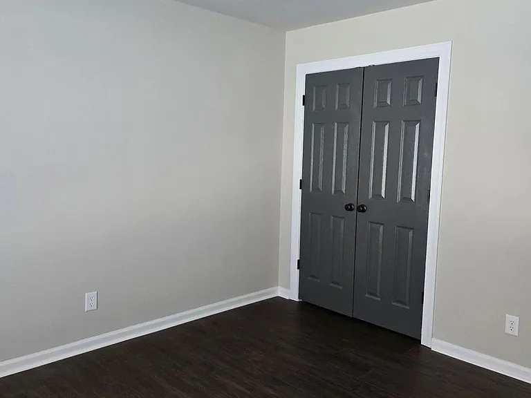 401 Hilltop Dr — Photo 19