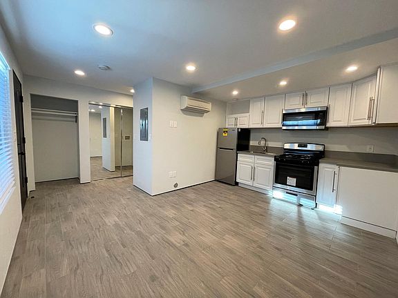 2nd image of 2860 S Holt Ave #1/2