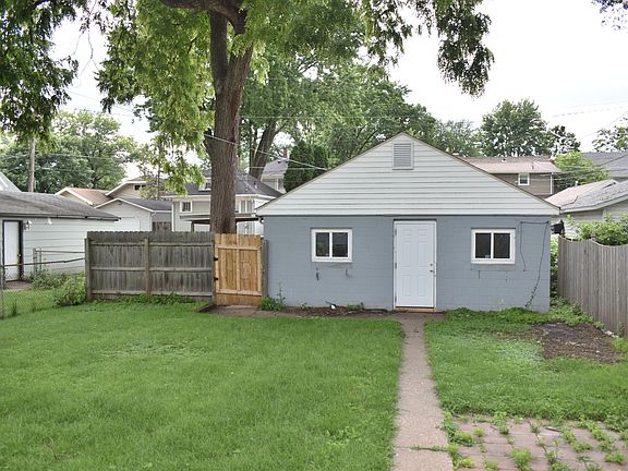 3rd image of 2113 14th St