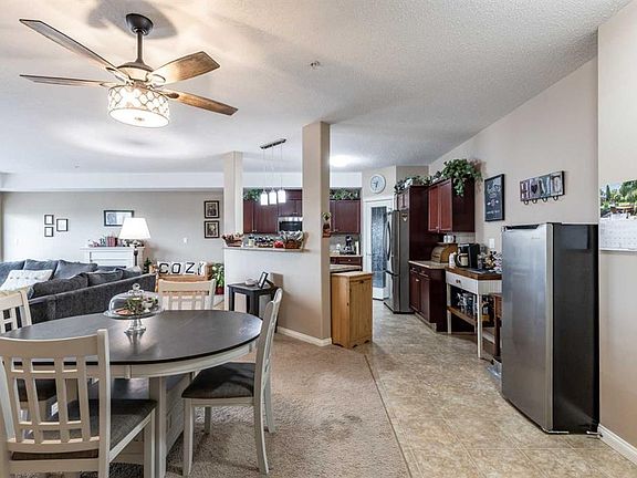 5th image of 201 SE River Ridge Dr NW #332