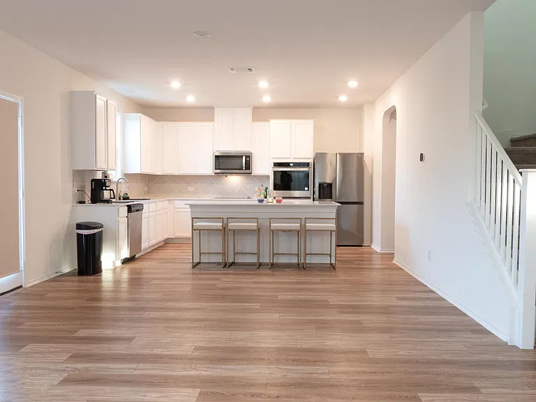2016 Alexander Oaks Dr — Photo 3