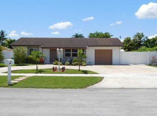 14922 SW 70th St, Miami, FL 33193