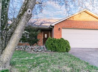 3880 Spyglass Dr, Maryville, TN 37801