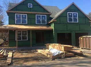 57 Dunnlea Rd, Fairfield, CT 06824