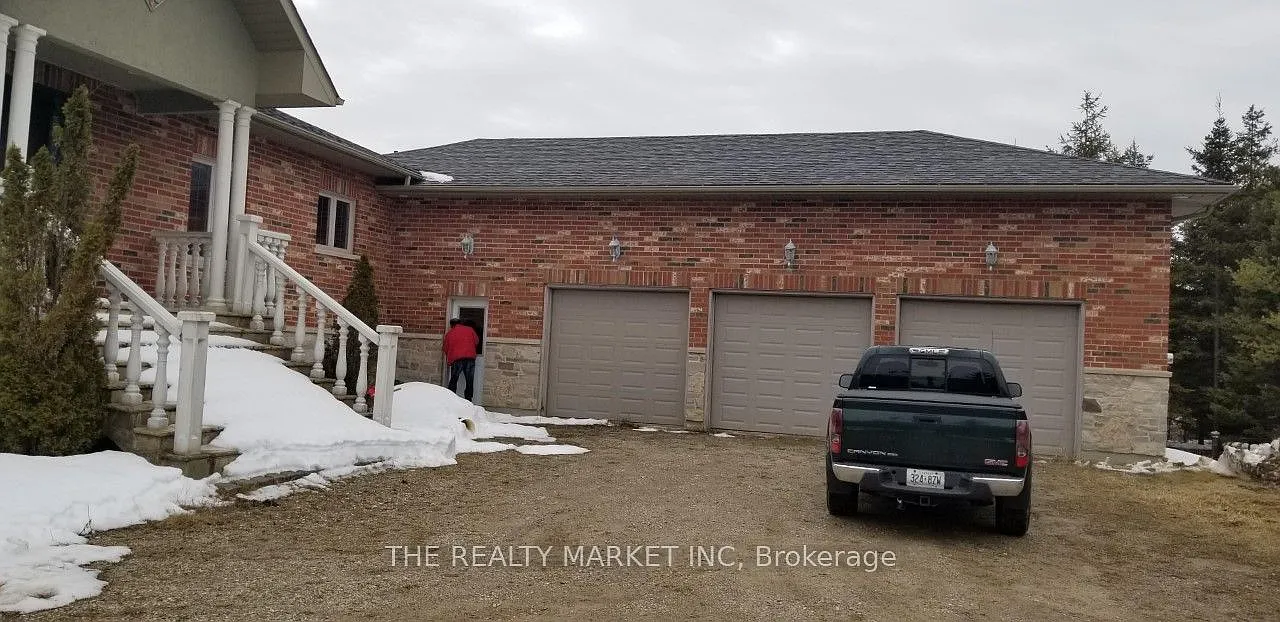 3 bed, $4,000 — Photo 3