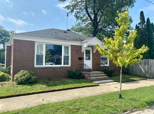 601 Augusta St, Racine, WI 53402
