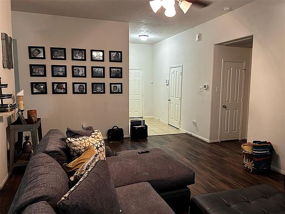 4th image of 4035 Conifer Drive