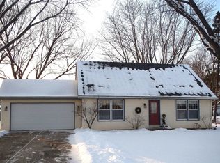 11578 Edgemere Ter, Roscoe, IL 61073