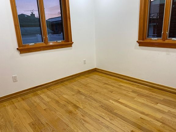 4th image of 14964 Beech Ave #1