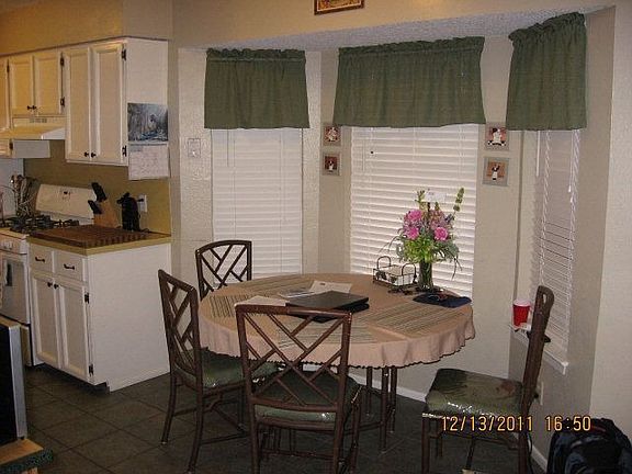 3rd image of 1204 Hickory Ave