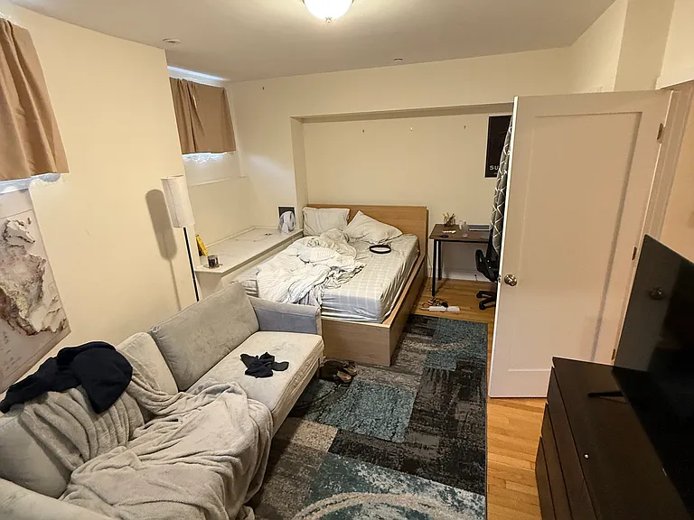 877 Beacon St #1A — Photo 16