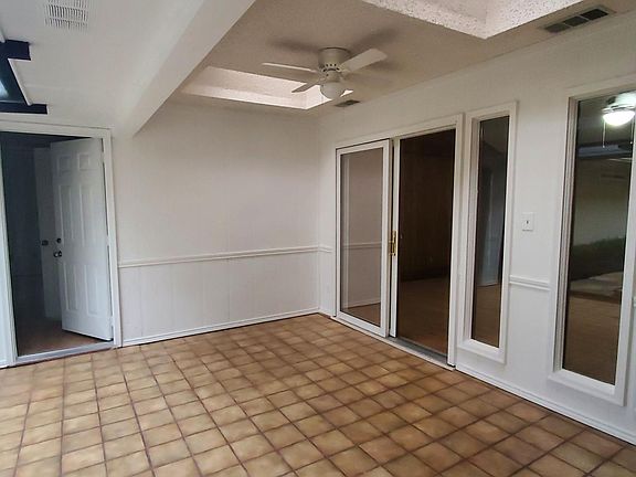 5th image of 2205 Blue Cypress Dr