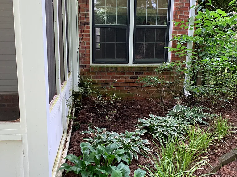 637 Sugartree Ln — Photo 37