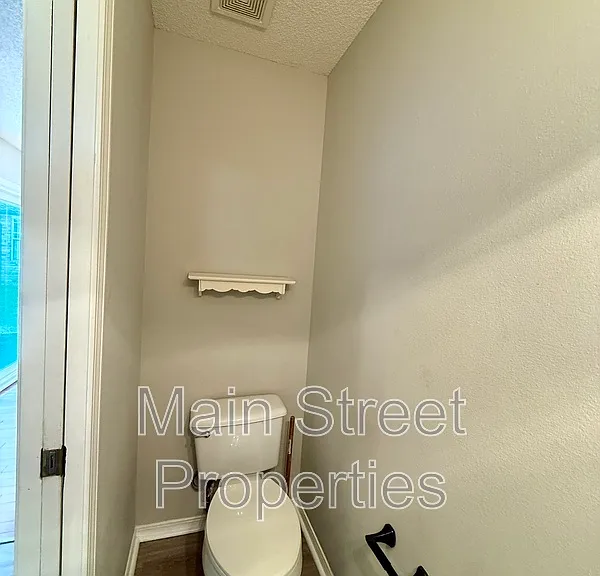 2121 Pin High Dr — Photo 7