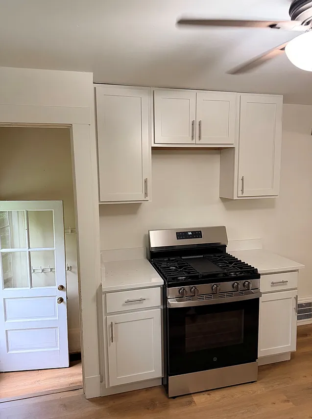 3 bed, 1100 sqft, $1,400 — Photo 1