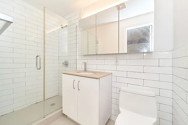 Rented by Living New York | media 31