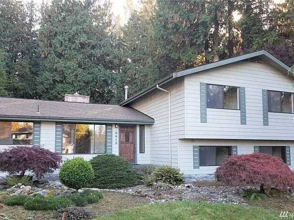 2nd image of 3612 Shoshone Dr