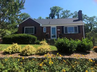 6094 9th St N, Arlington, VA 22205