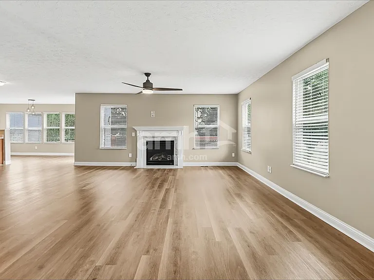 4402 Coveflower Ct — Photo 7