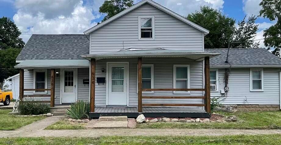 1st image of 634 W Green St