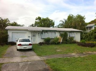 304 Riverdale Rd, Palm Springs, FL 33461