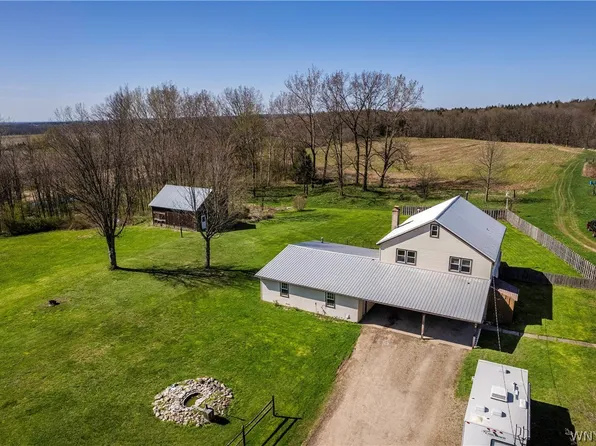 3960 Brown St, Collins, NY 14034
