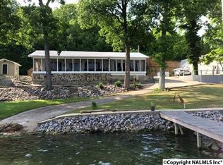 442 Driftwood Shrs, Scottsboro, AL 35769