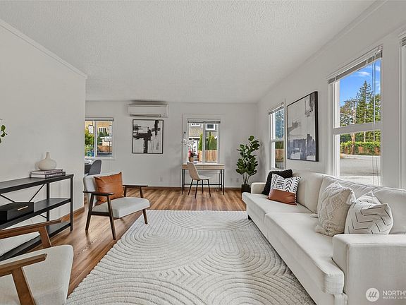 3rd image of 14807 50th Avenue W